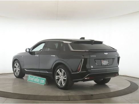 Used 2024 Cadillac Lyriq Tech image 8