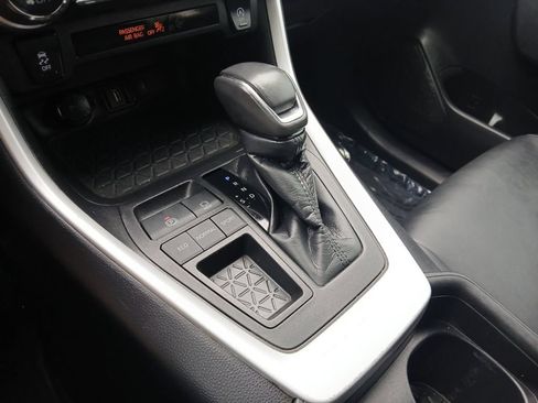 Used 2021 Toyota RAV4 XLE Premium FWD image 21