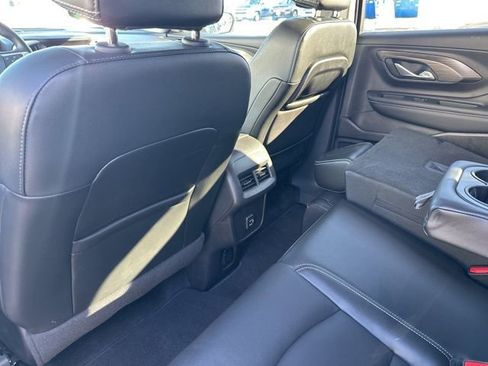 Used 2024 GMC Terrain SLT image 48