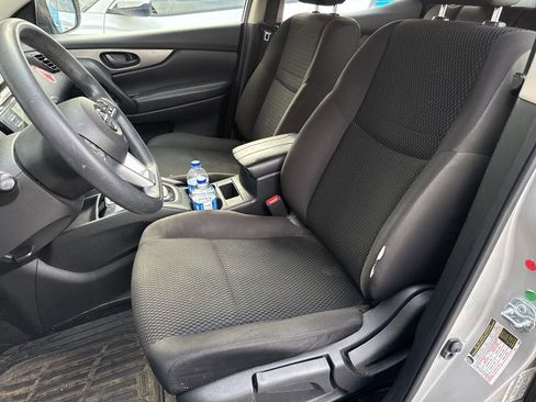 Used 2017 Nissan Rogue Sport S FWD image 7