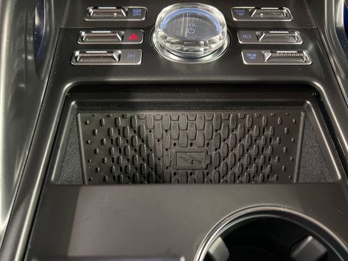 New 2026 Lincoln Nautilus Premier image 17