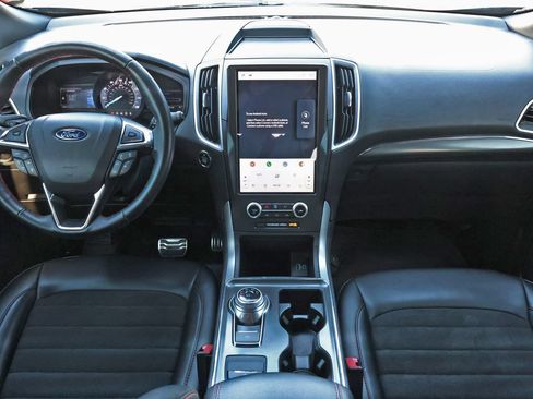 Used 2022 Ford Edge ST-Line w/ Class II Trailer Tow Package AWD/4WD image 2