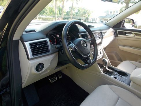 Used 2018 Volkswagen Atlas SE image 6