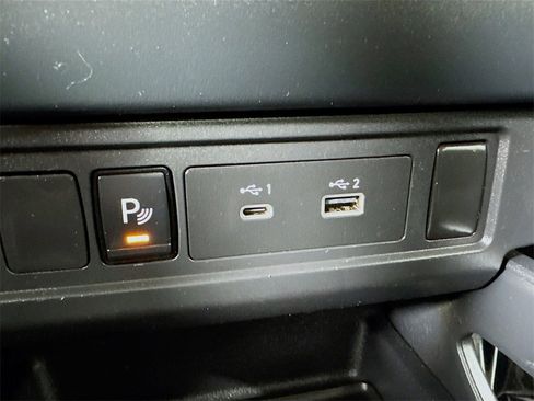 Used 2022 Nissan Frontier S w/ Technology Package image 16