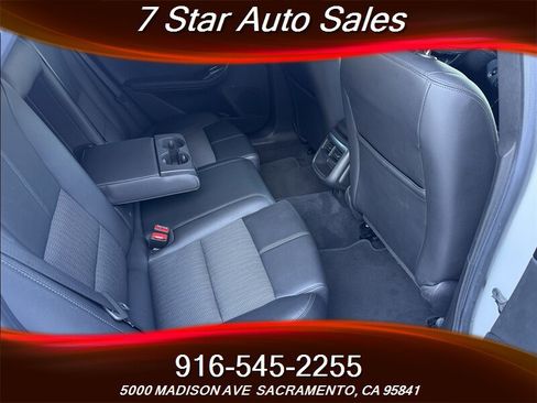 Used 2018 Chevrolet Impala LT image 15