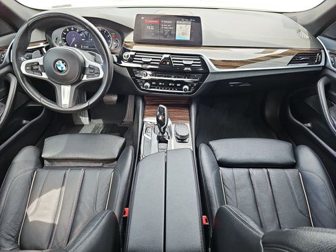 Used 2019 BMW 540i w/ Convenience Package image 9