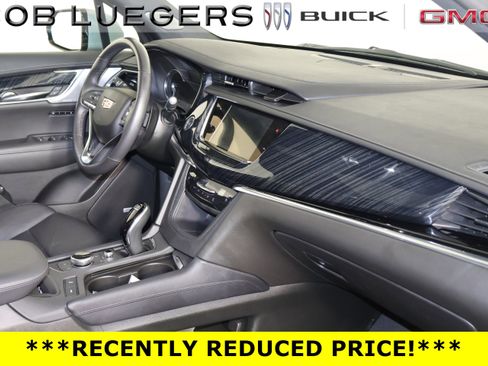 Certified 2025 Cadillac XT6 Premium Luxury FWD image 19