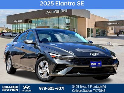 Used 2025 Hyundai Elantra SE