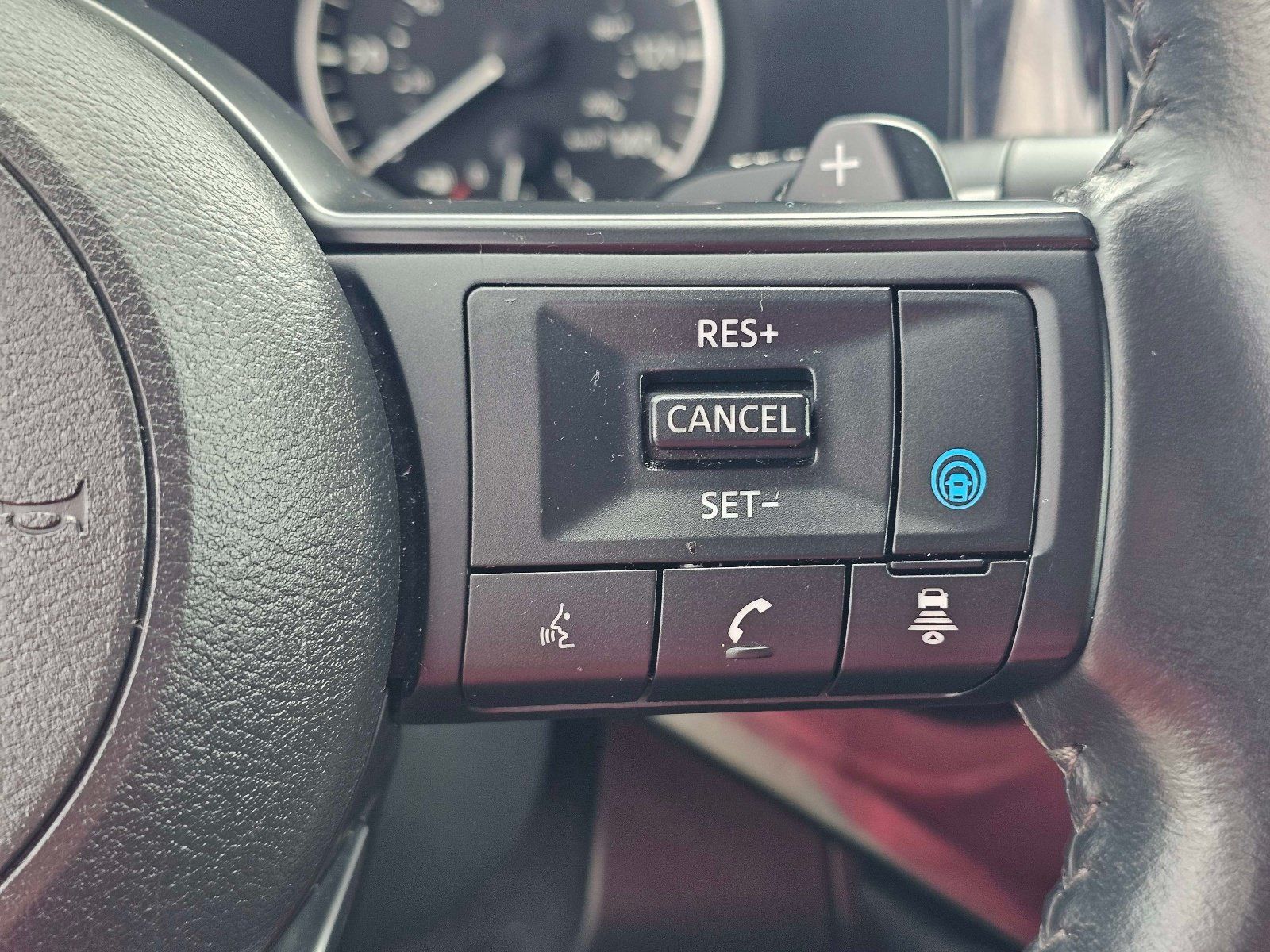Used 2024 Nissan Pathfinder SV FWD image 20