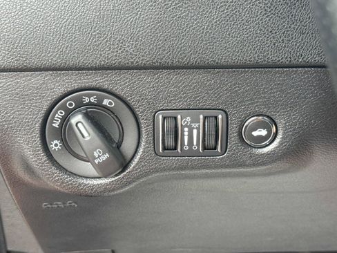 Used 2023 Dodge Charger Scat Pack w/ Navigation & Travel Group RWD image 18