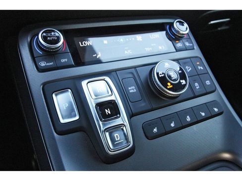 Used 2024 Hyundai Palisade Calligraphy image 26