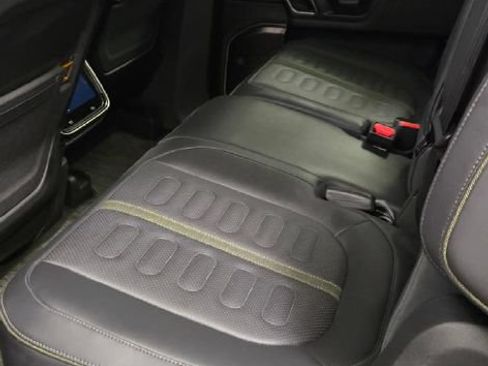 Used 2024 Rivian R1S Adventure AWD/4WD image 10