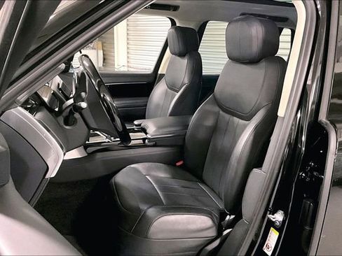 Certified 2023 Land Rover Range Rover Long Wheelbase SE image 15
