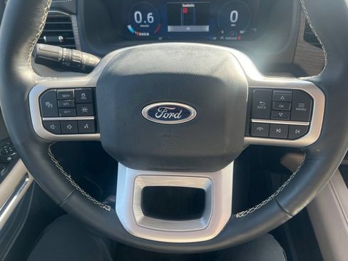 Used 2024 Ford Expedition Limited RWD image 13