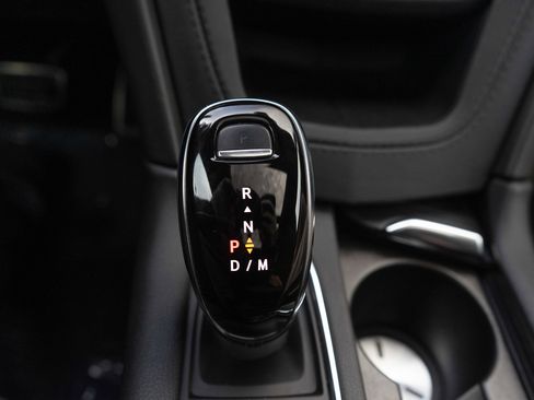 Used 2024 Cadillac XT6 Sport image 17