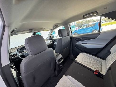 Used 2022 Chevrolet Equinox LS image 22