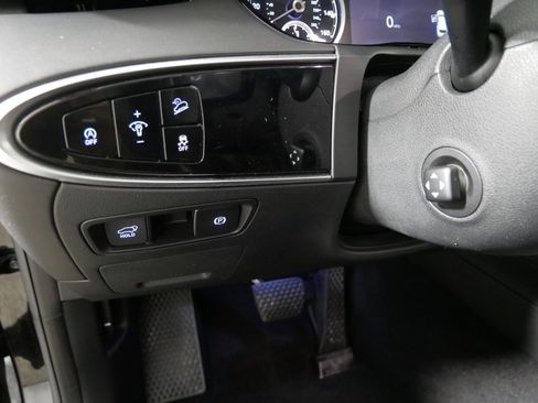 Certified 2022 Genesis GV70 2.5T w/ Select Package image 26