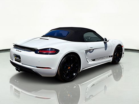 Used 2024 Porsche 718 Boxster image 62