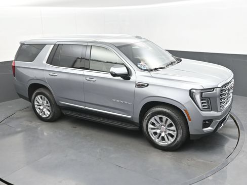 Used 2025 GMC Yukon Denali RWD image 37