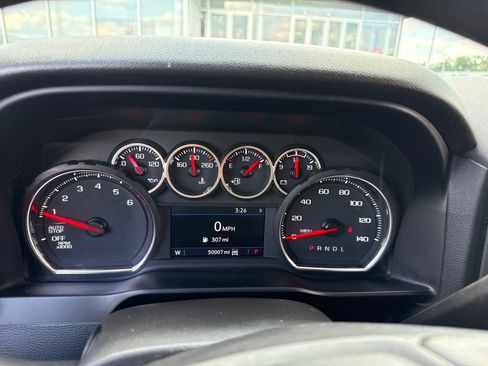 Used 2022 Chevrolet Silverado 1500 Custom w/ Safety Confidence Package AWD/4WD image 29