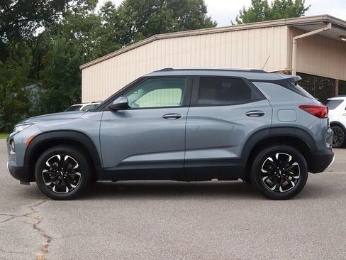 Used 2021 Chevrolet TrailBlazer LT w/ Convenience Package FWD image 4