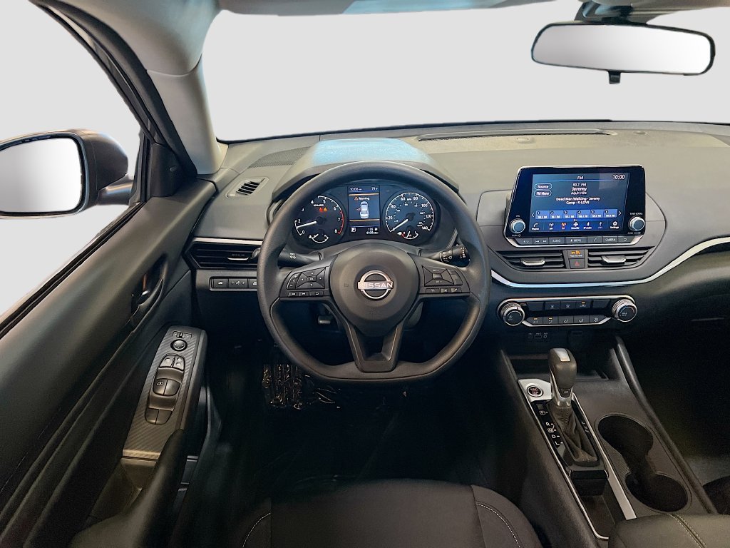 Used 2025 Nissan Altima 2.5 S FWD image 20