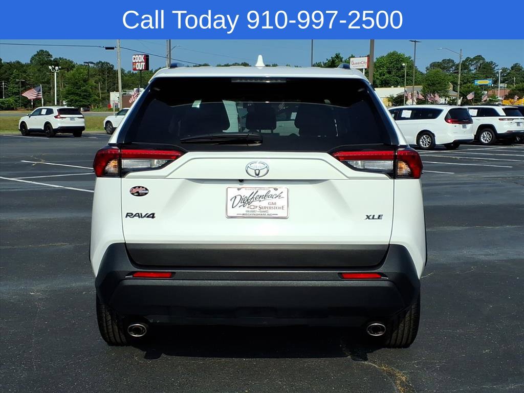 Used 2024 Toyota RAV4 XLE FWD image 7