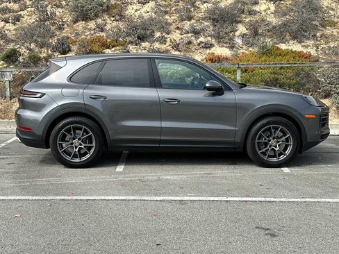 Certified 2024 Porsche Cayenne image 8