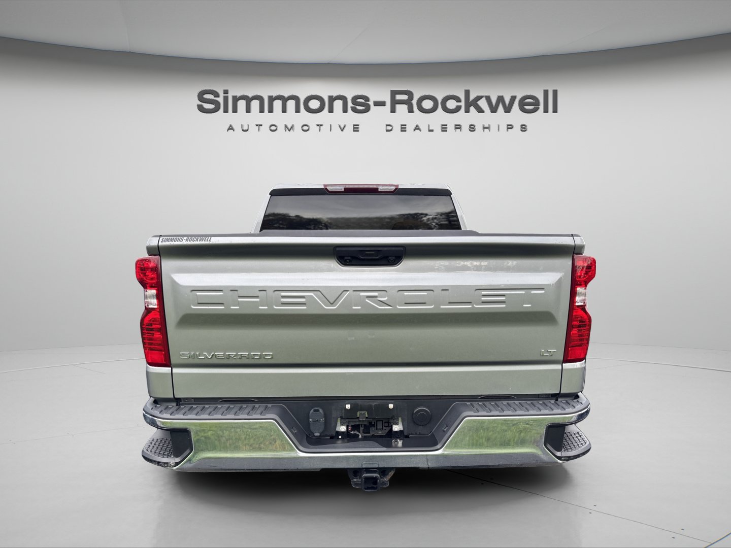 Used 2024 Chevrolet Silverado 1500 LT AWD/4WD image 4