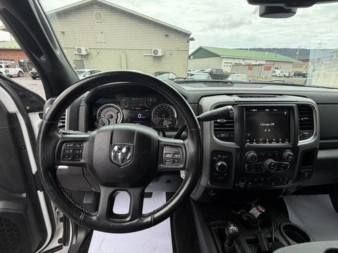 Used 2018 RAM 2500 Power Wagon w/ Luxury Group AWD/4WD image 15
