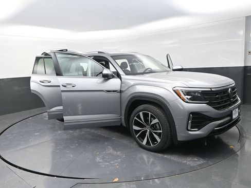 New 2026 Volkswagen Atlas SEL Premium R-Line image 29