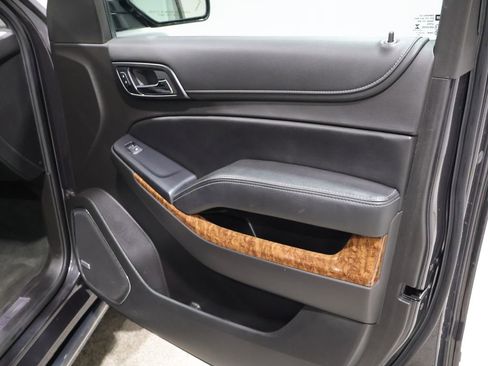 Used 2015 Chevrolet Suburban LTZ AWD/4WD image 28