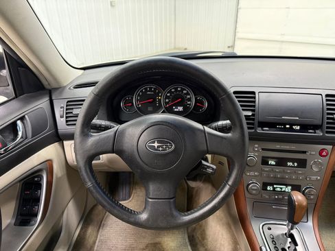 Used 2006 Subaru Outback 2.5i Limited w/ Popular Equipment Group 1D AWD/4WD image 20