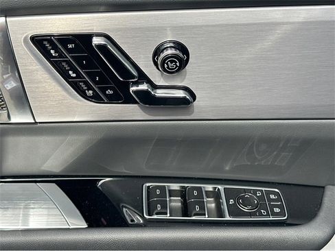 New 2026 Cadillac Vistiq Sport w/ LPO, Floor Liner Package image 34