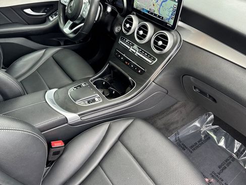 Certified 2022 Mercedes-Benz GLC 300 4MATIC image 33