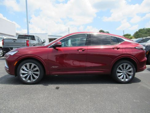 Certified 2024 Buick Envista Avenir FWD image 2