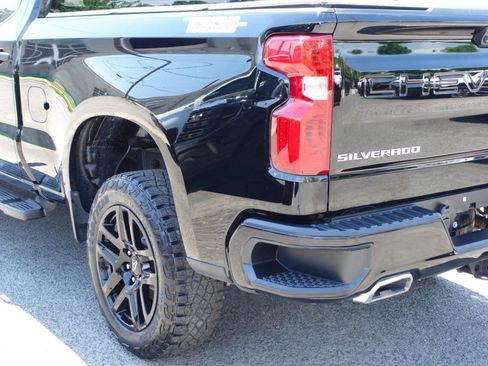 Used 2022 Chevrolet Silverado 1500 Custom Trail Boss image 9