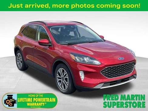 Used 2021 Ford Escape SEL w/ Technology Package FWD image 1