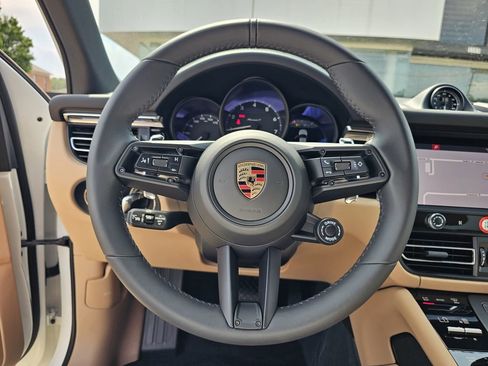 Used 2025 Porsche Macan Turbo AWD/4WD image 35