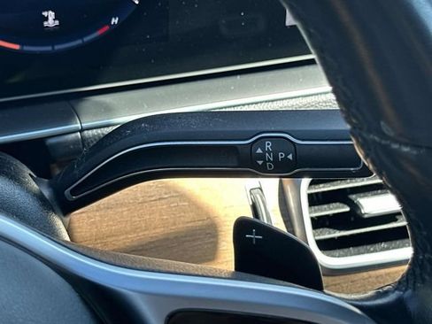 Used 2022 Mercedes-Benz GLE 350 4MATIC w/ AMG Line Exterior image 32