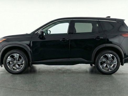 Used 2025 Nissan Rogue SV image 5