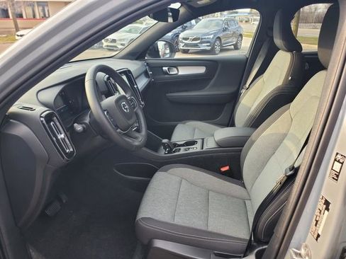 Used 2026 Volvo XC40 B5 Core w/ Climate Package AWD/4WD image 13
