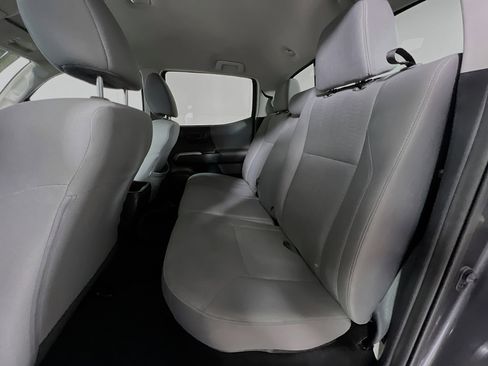 Used 2018 Toyota Tacoma SR5 image 28