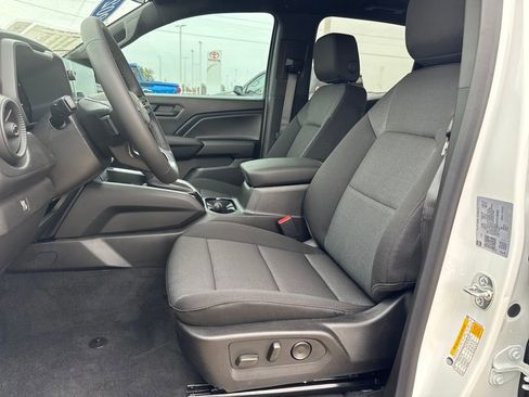 New 2026 Chevrolet Colorado W/T image 14