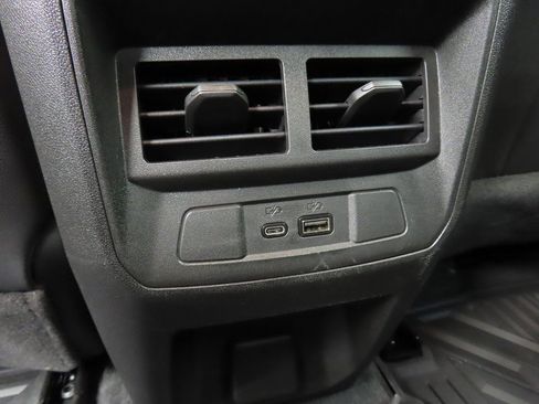 Used 2024 GMC Canyon AT4 w/ AT4 Premium Package image 11