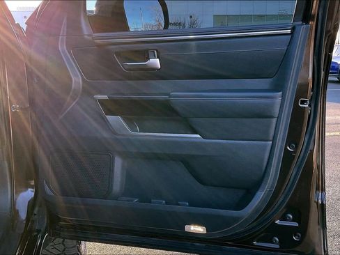 Used 2024 Toyota Tundra Limited image 27