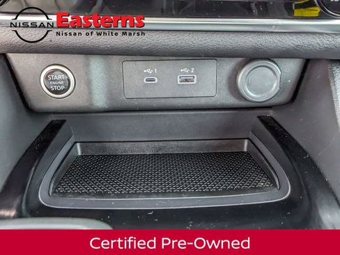 Used 2023 Nissan Rogue S image 47