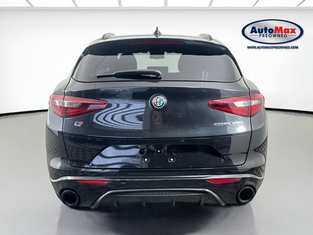 Used 2023 Alfa Romeo Stelvio Veloce AWD/4WD image 8