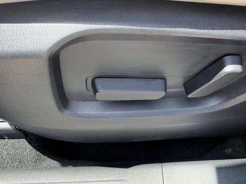 Used 2018 MAZDA CX-5 Touring w/ Preferred Equipment Package FWD image 23