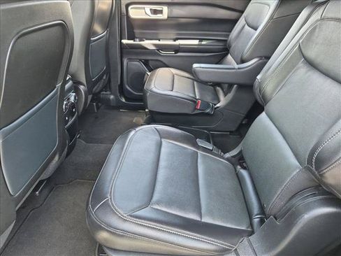 Used 2020 Ford Explorer Limited AWD/4WD image 17